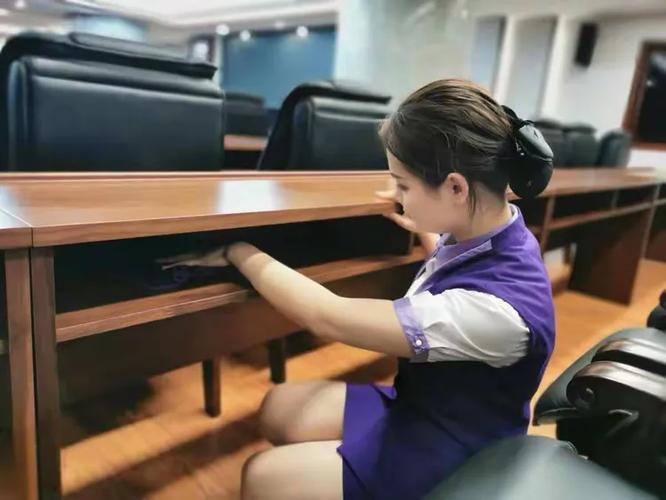 会议服务重现场 专项清洁不松懈